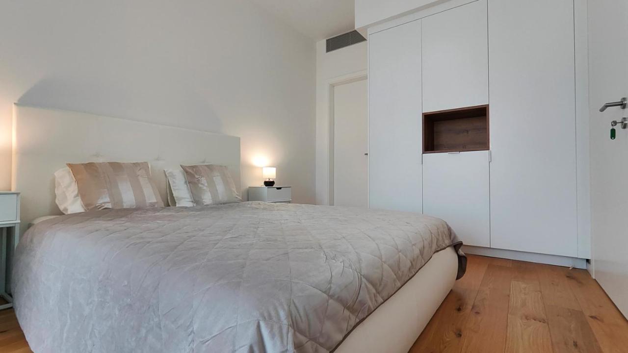 Beautiful 1 - Bedroom Apartment In Downtown براتسيلافا المظهر الخارجي الصورة